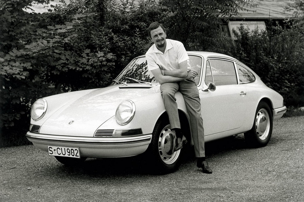 У якому році вийшов перший Porsche?
