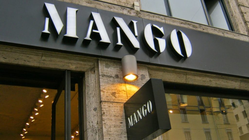 Mango продає свої 55 магазинів на росії